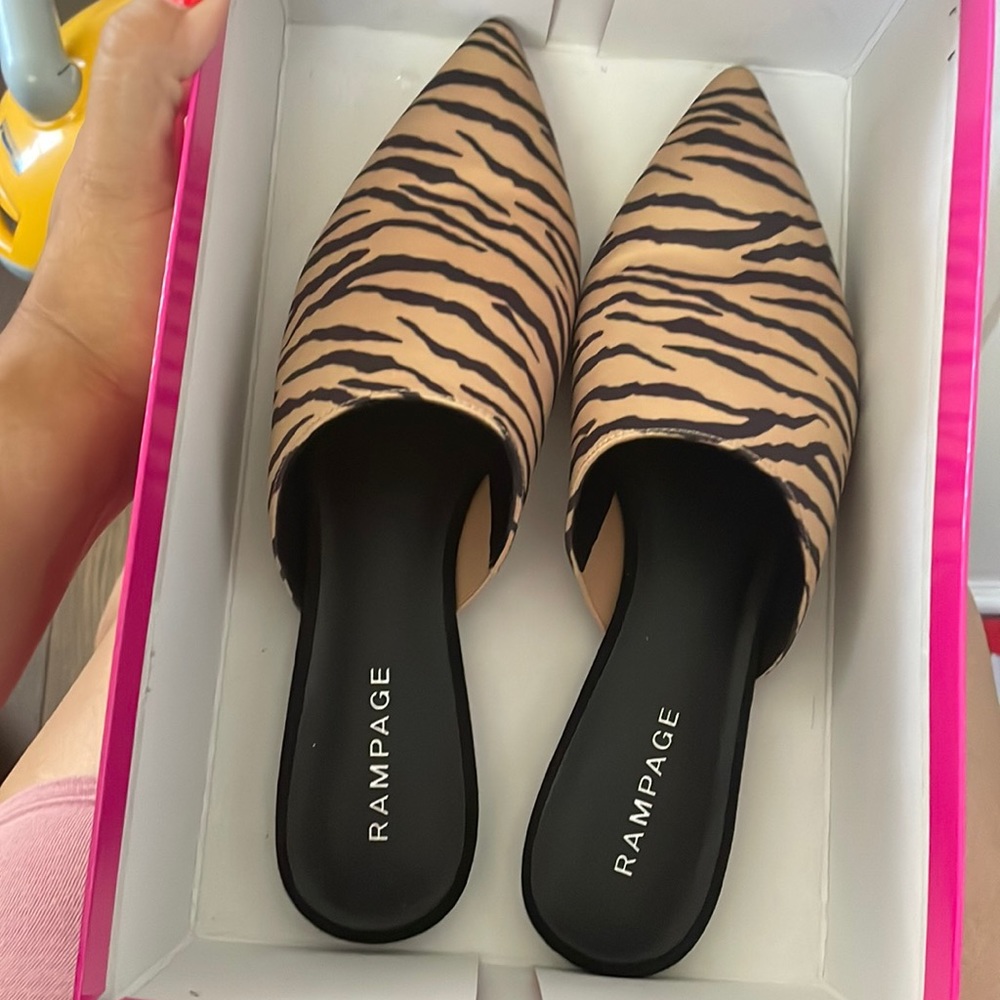 Rampage pointed flats/loafers